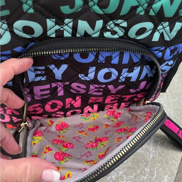 BETSEY JOHNSON BLACK LG NYLON BACKPACK - Picture 6 of 11